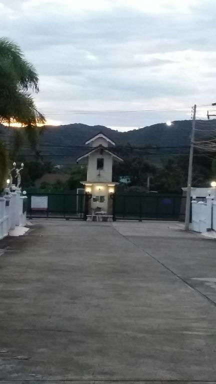 Baan Chockchai 3 Bang Sare Exterior foto